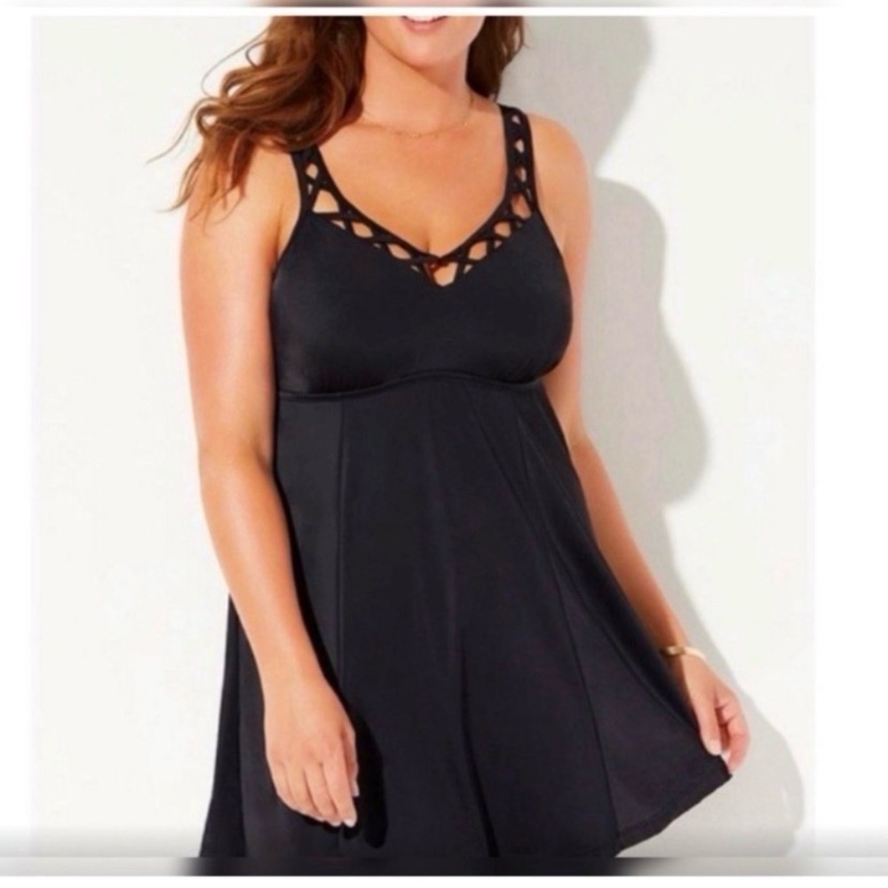 SWIMSUITS FOR ALL Black Strappy Swim Dress - Picture 4 of 8